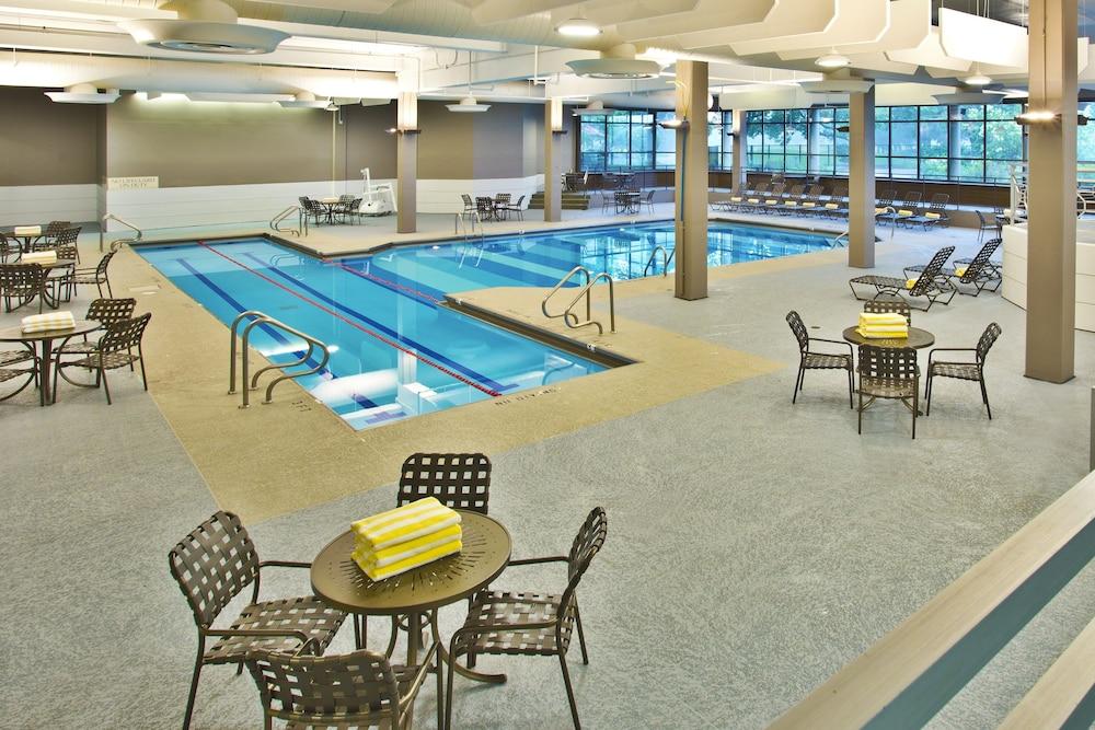 Hilton Chicago Oak Brook Hills Resort & Conference Center Exteriör bild