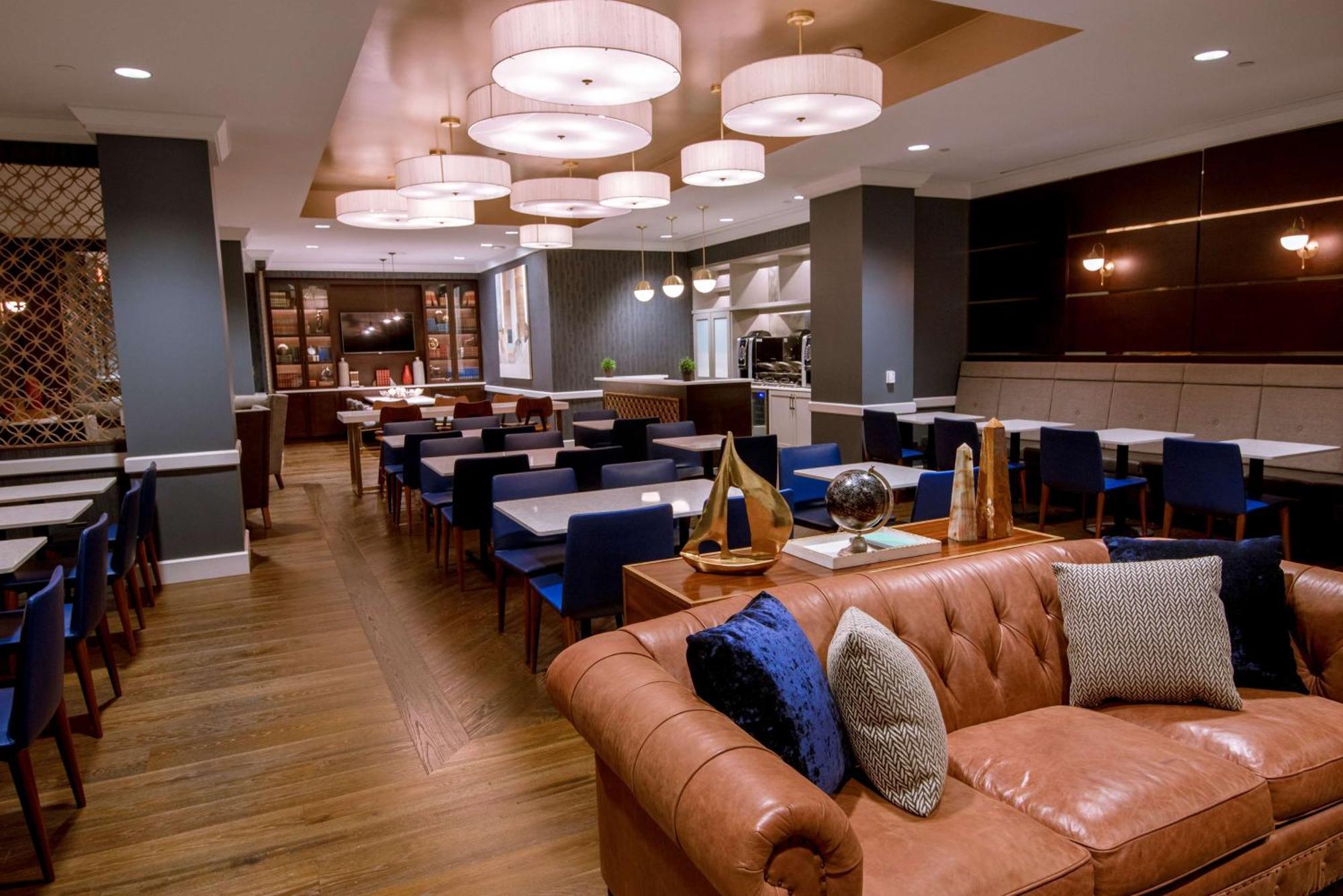 Hilton Chicago Oak Brook Hills Resort & Conference Center Exteriör bild