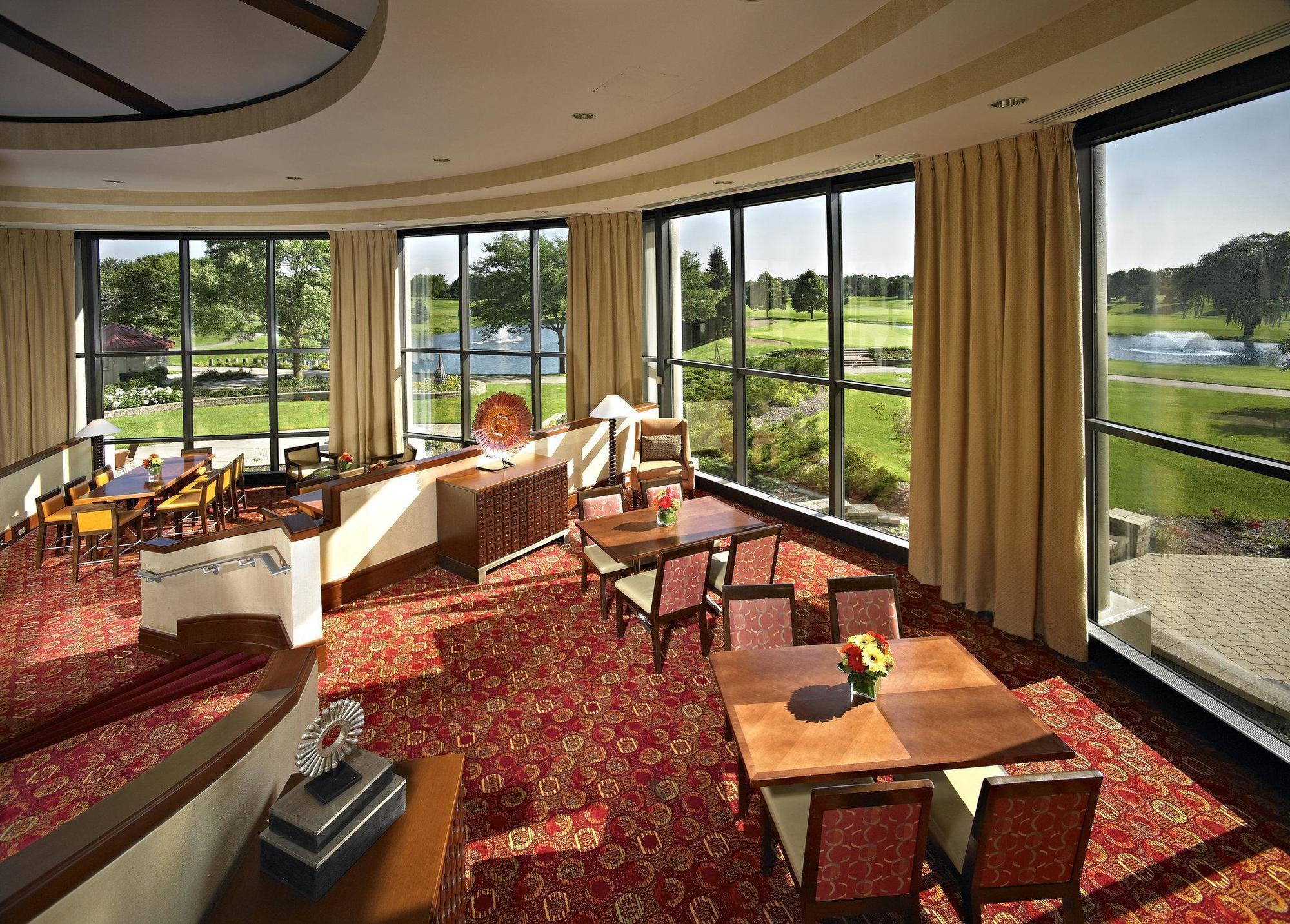 Hilton Chicago Oak Brook Hills Resort & Conference Center Exteriör bild