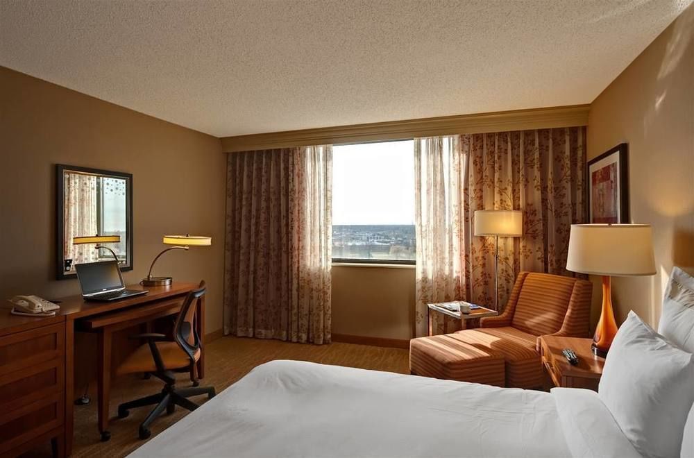 Hilton Chicago Oak Brook Hills Resort & Conference Center Exteriör bild