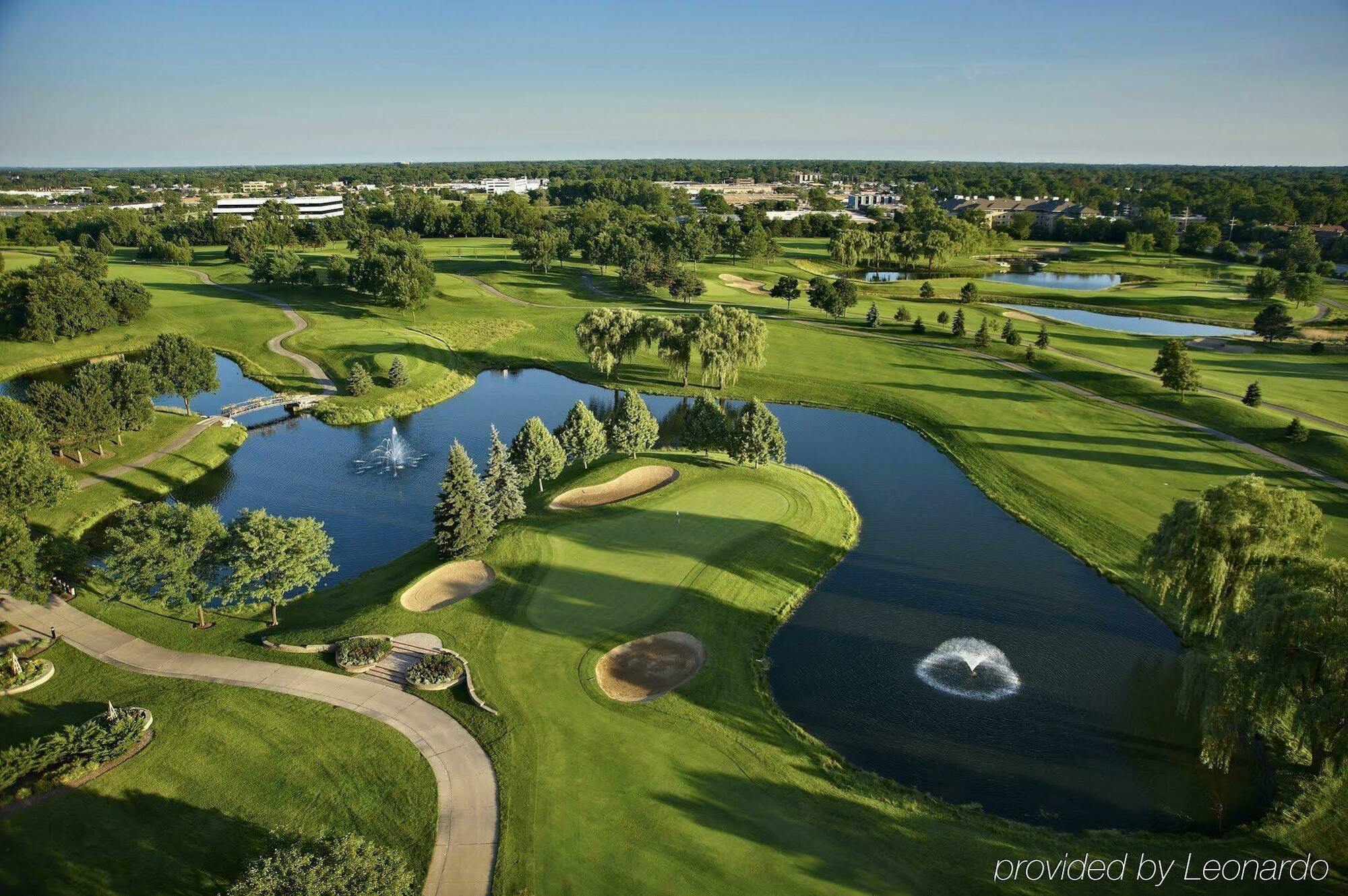Hilton Chicago Oak Brook Hills Resort & Conference Center Exteriör bild